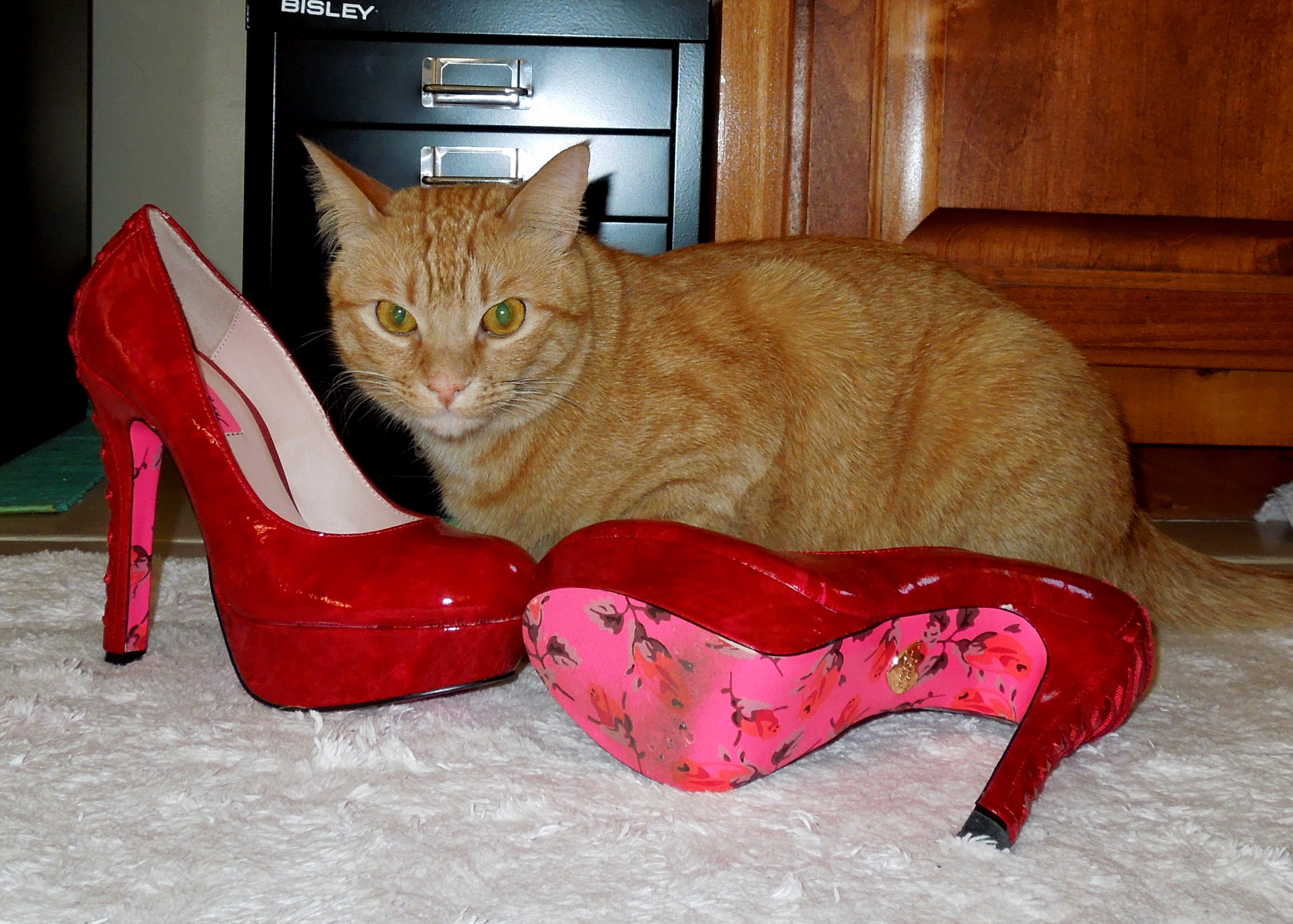 betsey johnson red shoes